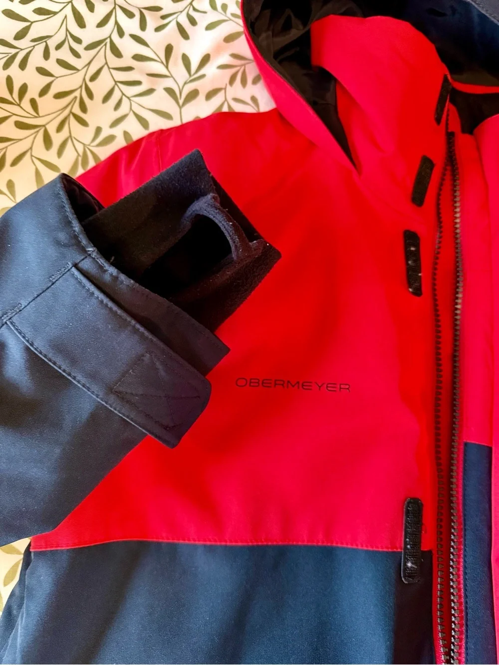 Obermeyer Boys' Axel Insulated Jacket in the colorway Brakelight (Red/Black)